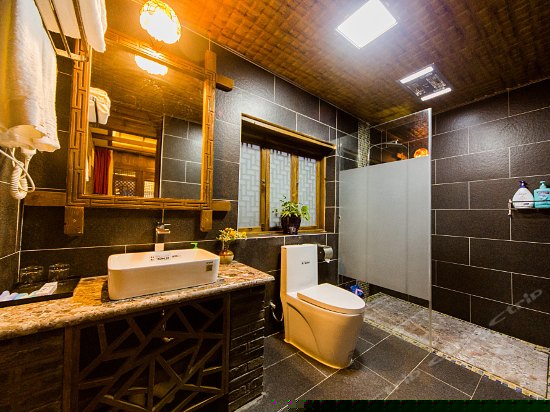 大业店典雅蜜月小套房