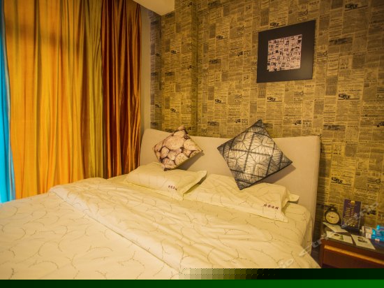 素描博客大床房