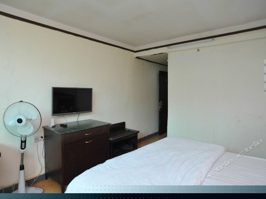 豪华单间电脑房