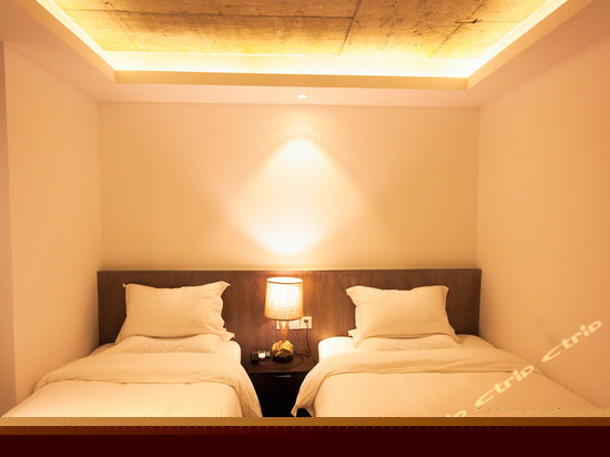 落地景观双床房（102）