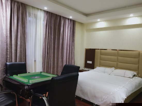 麻将大床房