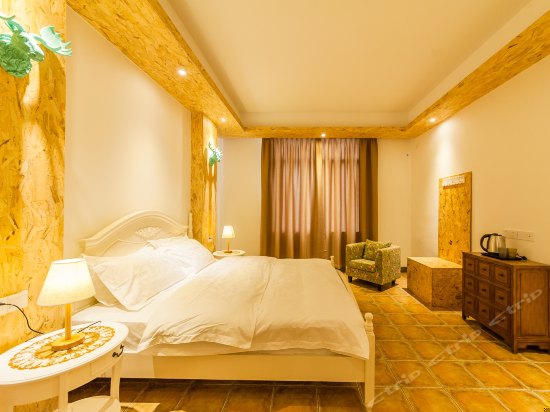 顶层无敌海景大床房