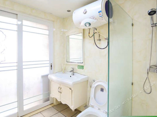 精装市景两室一厅