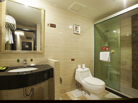 标准大床房（无窗）