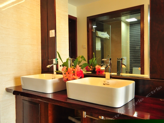 无敌海景榻榻米双床房