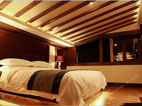 藏式风情奢华景致大套房