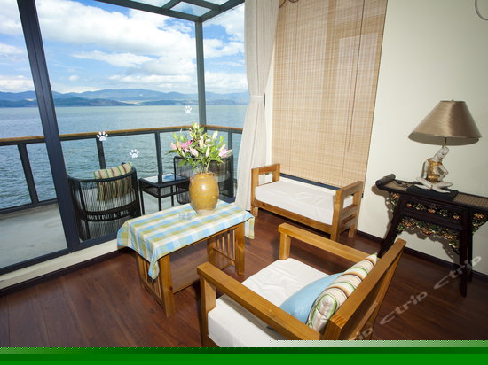 豪华海景家庭房303