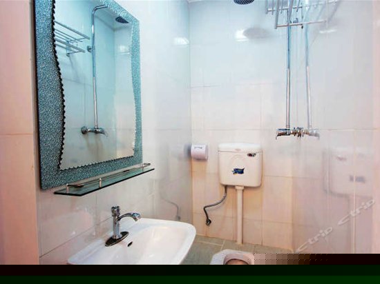 飘窗海景大床房