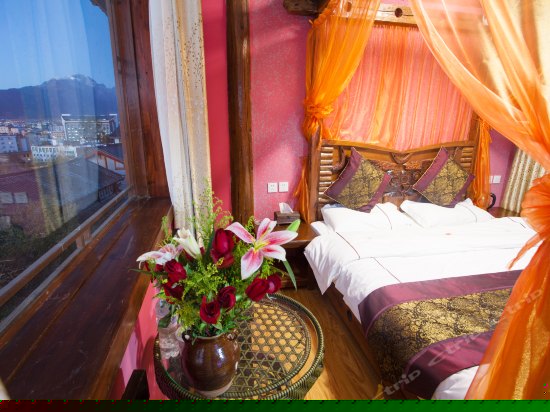 全景蜜月大床房