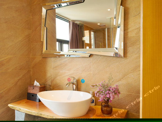 海景豪华大床房305