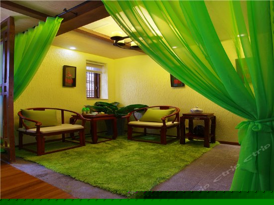 水韵豪华大床房