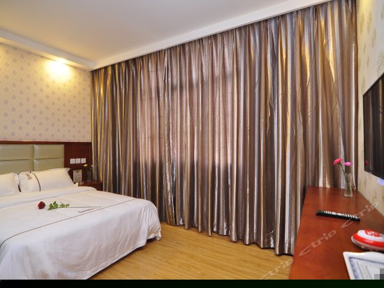 景观豪华大床房