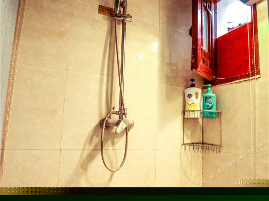 温馨标准双人房（一楼）