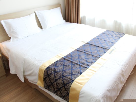 高级市景单卧大床房