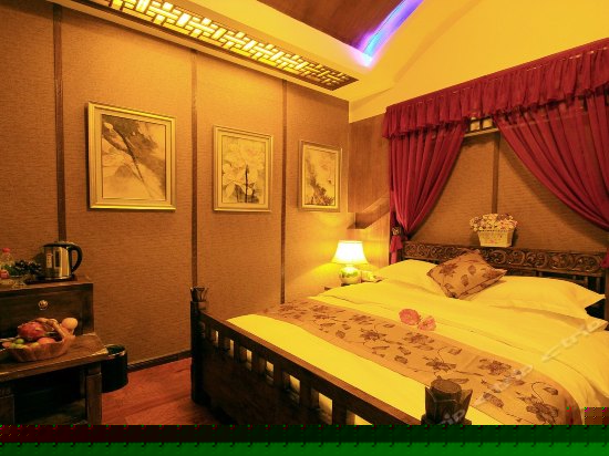 豪华阳台小套房