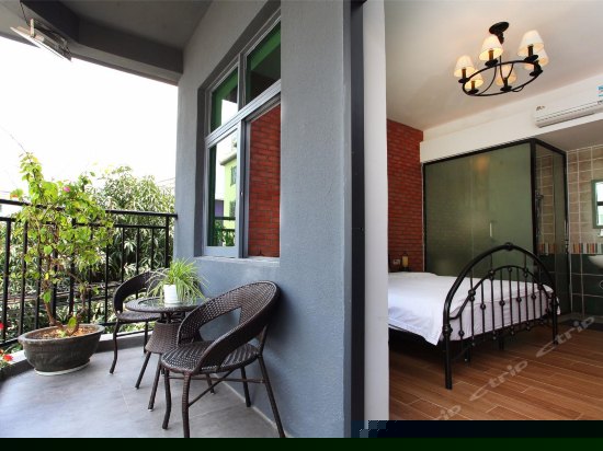 豪华阳台露台房