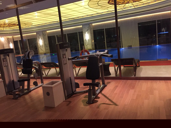 健身娱乐设施