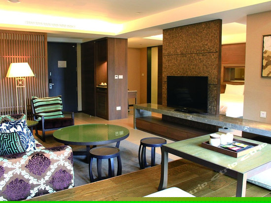 豪华温泉套房-酒店区