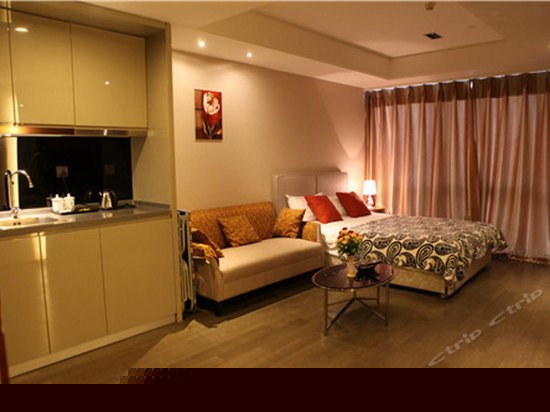 豪华城景大床房