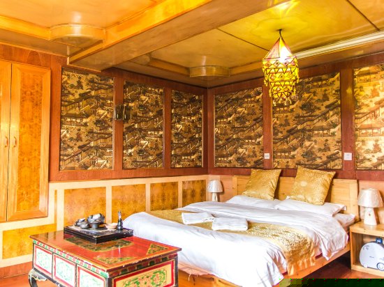 藏式温馨大床房