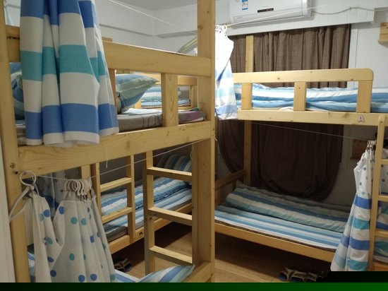 六人间(床位房)