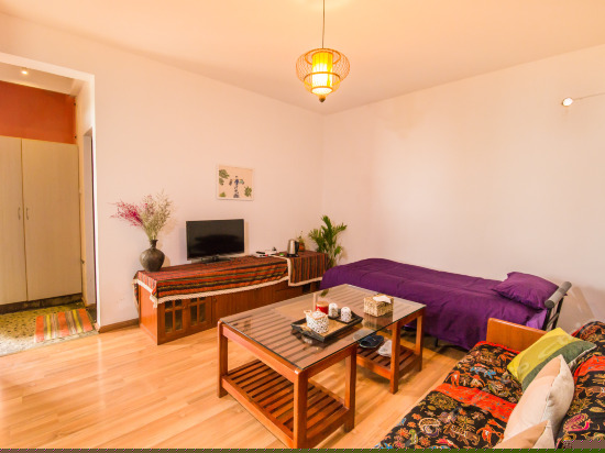 归鸿至阳台套房