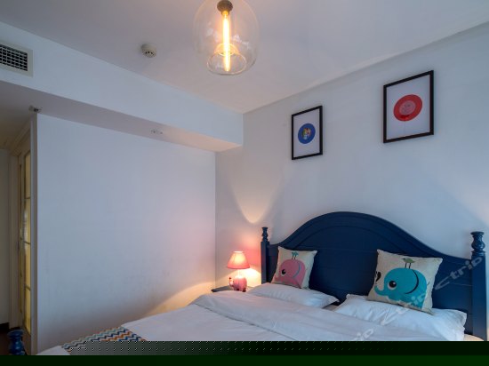 逸空间豪华四人套房