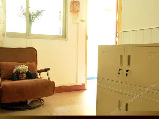 独立卫浴男生4人间（床位）