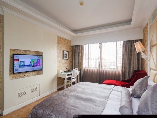 精致大床房(带电脑)