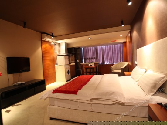 喜年豪华大床房(中宾)