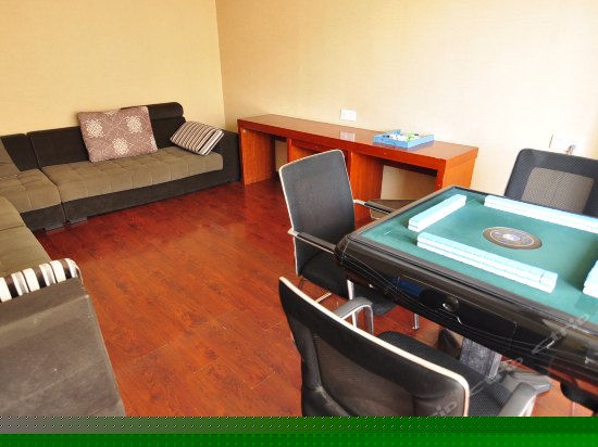 豪华休闲套房(带棋牌室)