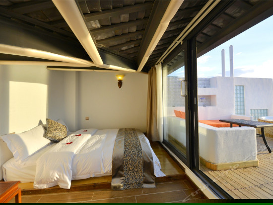 东南亚风复式海景套房