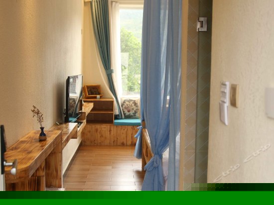 阳光蜜月大床房