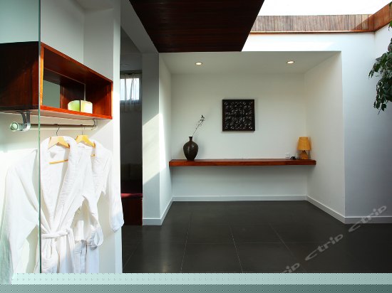 九品（豪华亲海星空大床房）