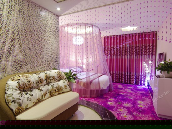 奢华浪漫圆床房（无窗）