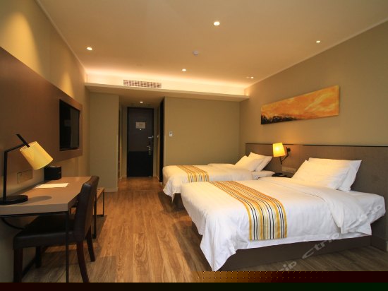 精选高级双床房