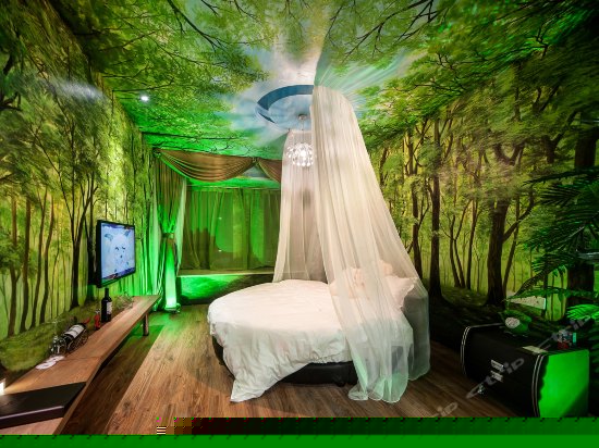 温馨浪漫主题房