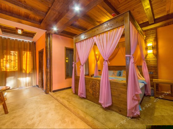 雪山观景花园大床房