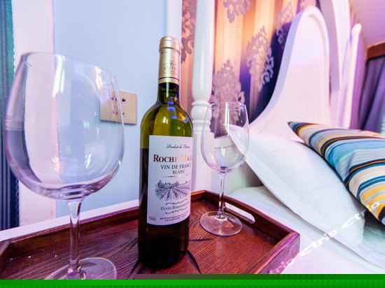 地中海大床房201