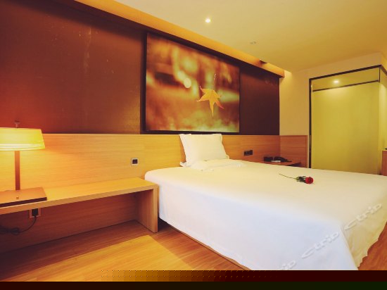 i IN (至IN大床房)