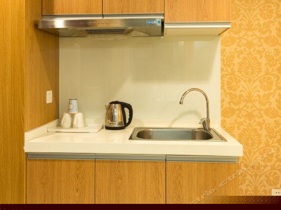 欧式情侣大床房