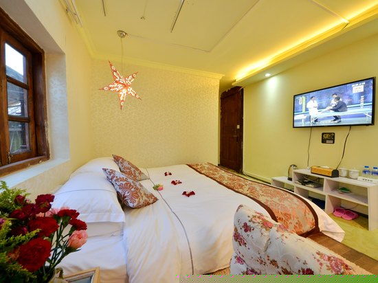 七一阳光蜜月房