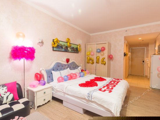 为爱定制浪漫主题房