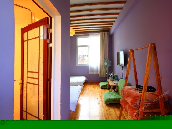 榻榻米舒适大床房