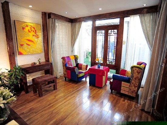 莲花居豪华东南亚大床房