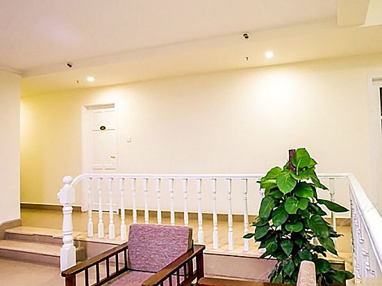 领海套房（二房一厅）