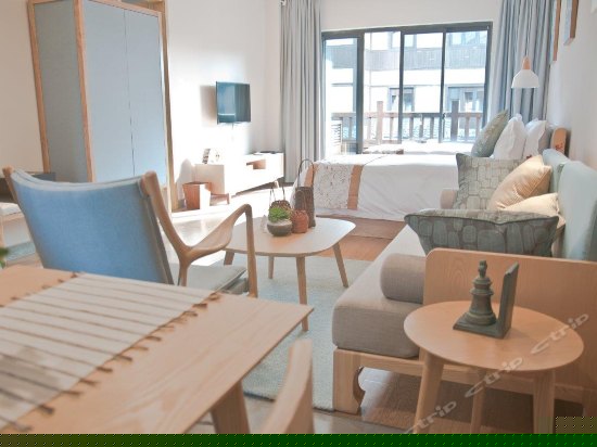 禅意村舍高级房