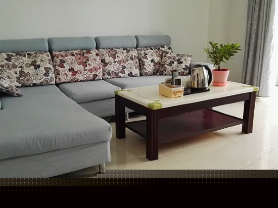 公寓二卧室一厅三床四人房