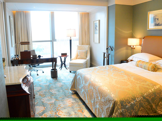 豪华加长大床房