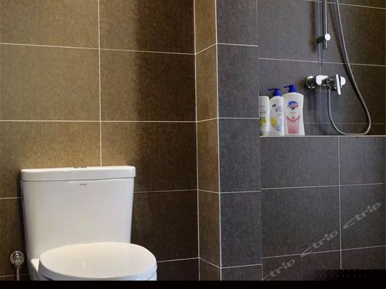 心意影院大床房